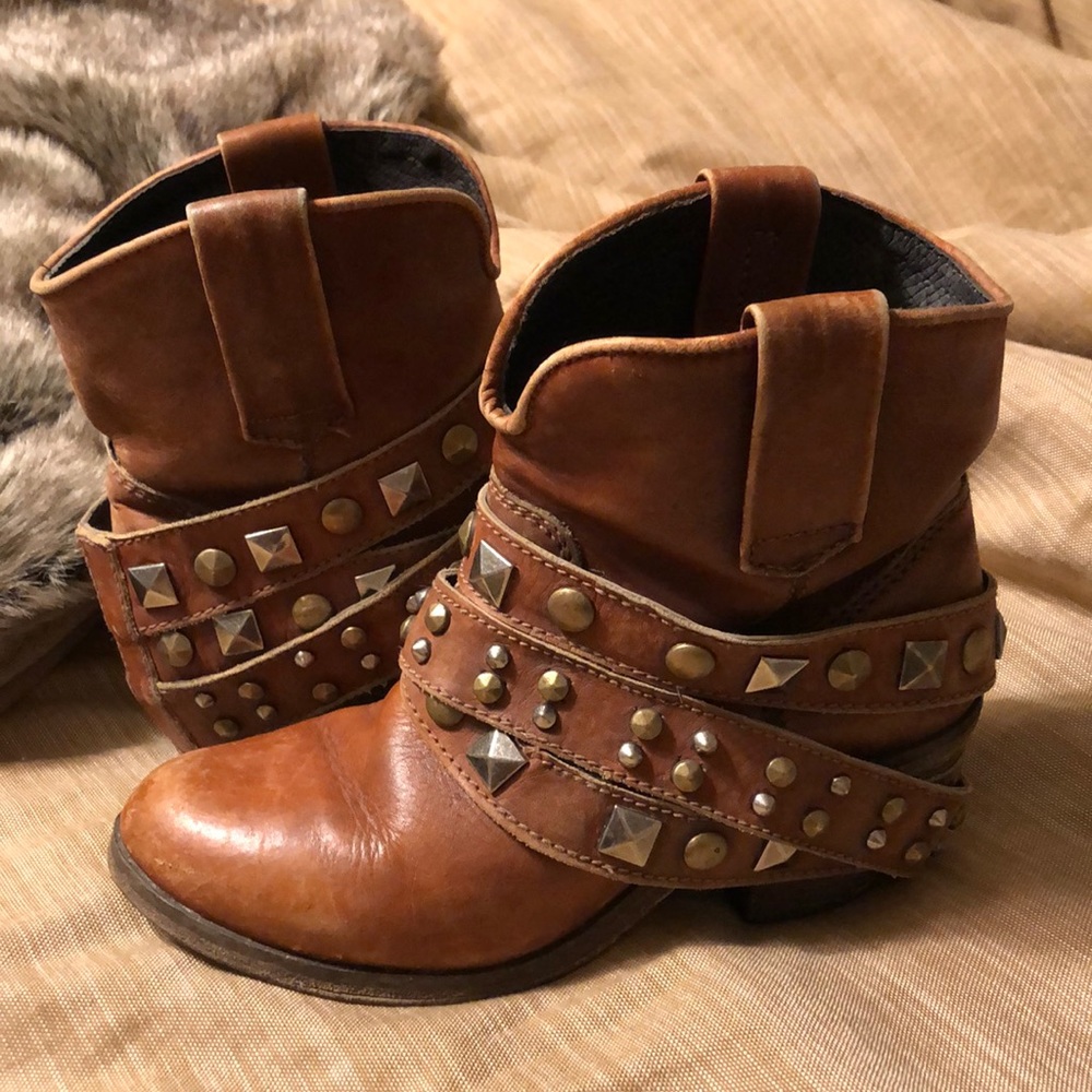 Corral booties